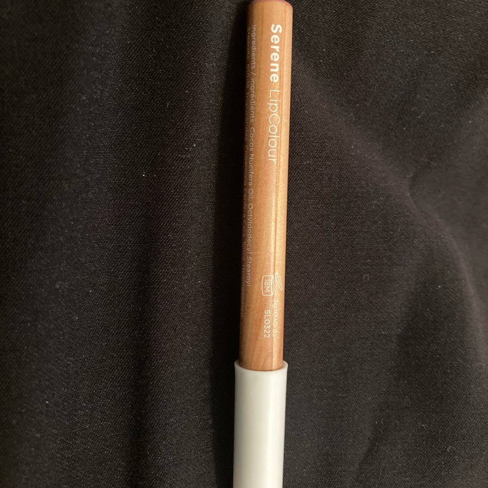 NEW Elate Cosmetics in Serene - LipColour Pencil